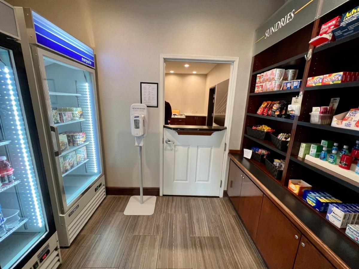 底特律诺维住桥套房酒店 外观 照片