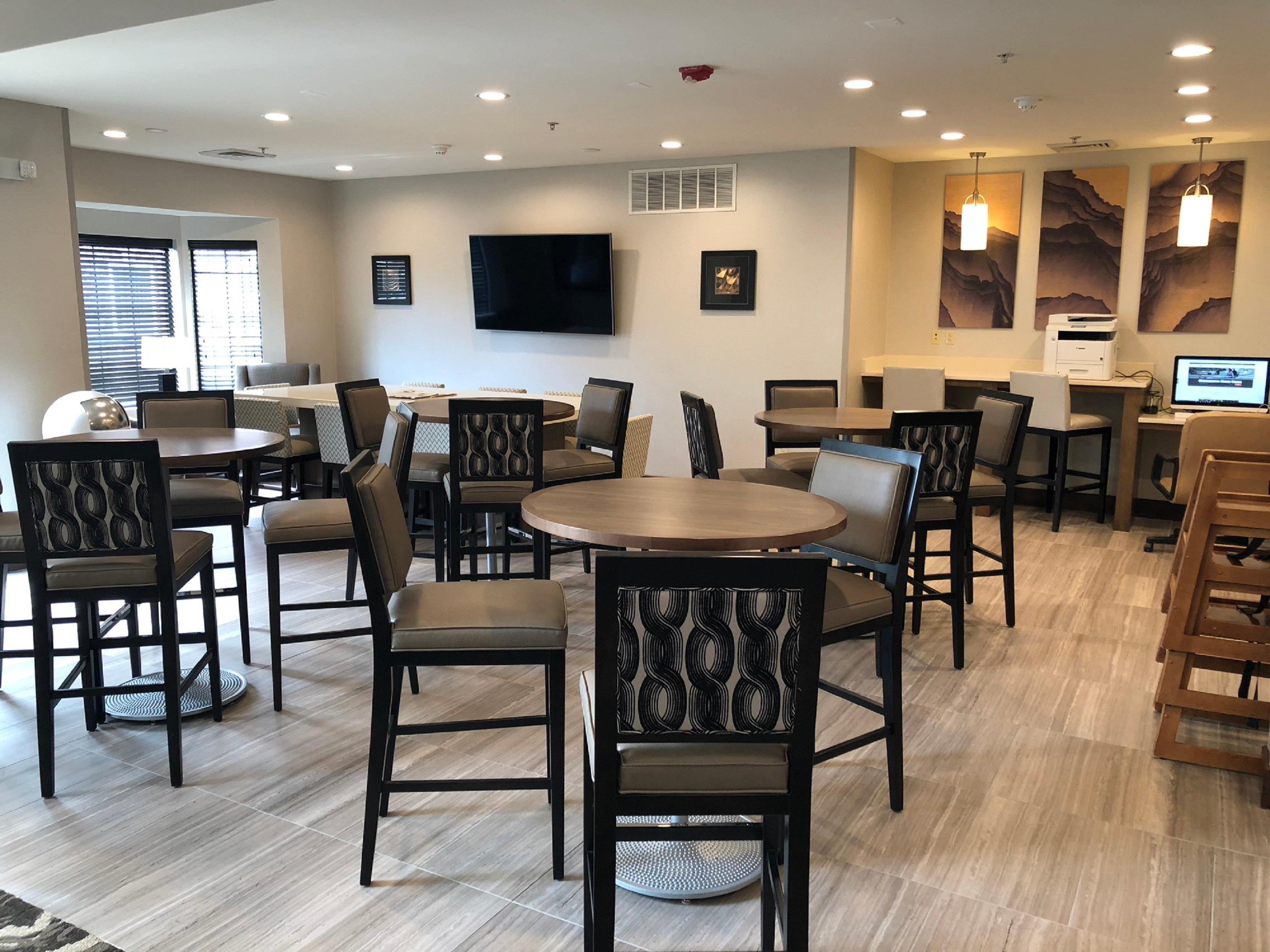 底特律诺维住桥套房酒店 外观 照片